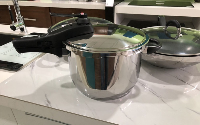 Nồi áp suất inox Faster 6 lít - Hàng chính hãng