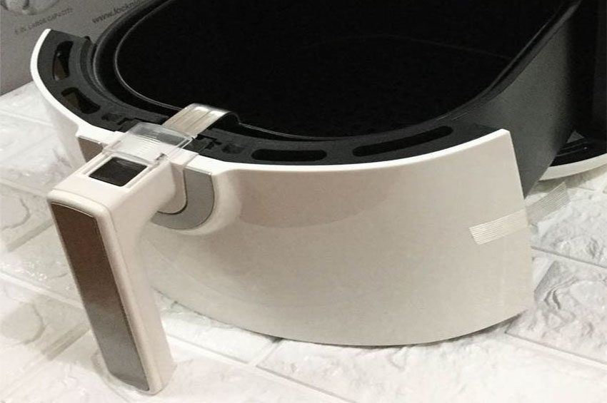 Nồi chiên không dầu Lock&Lock Jumbo EJF151WHT - Hàng chính hãng