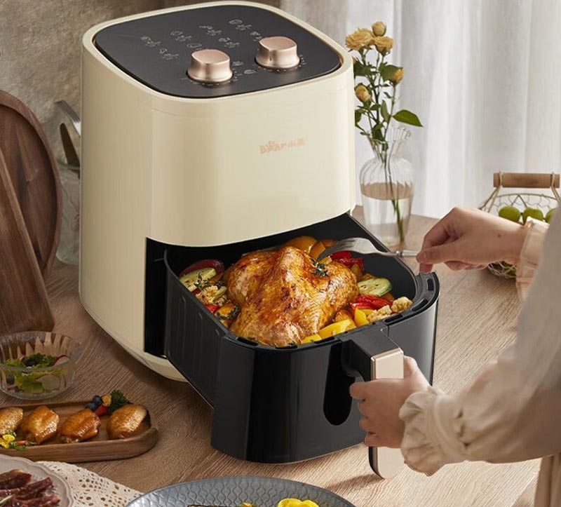 Nồi có dung tích 4.5 lít phù hợp với gia đình 3-5 người