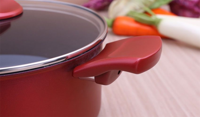Thiết kế tay cầm của Nồi nhôm chống dính Tefal C6824672