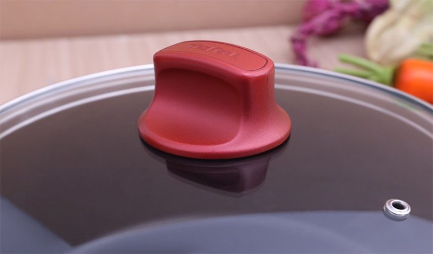 Thiết kế nắp của Nồi nhôm chống dính Tefal C6824672