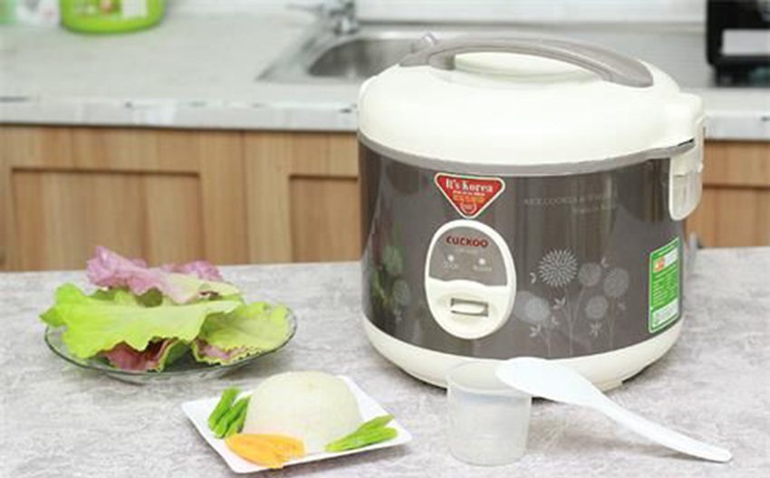 Nồi cơm điện Cuckoo CR-1032 có thiết kê và màu sắc đẹp mắt
