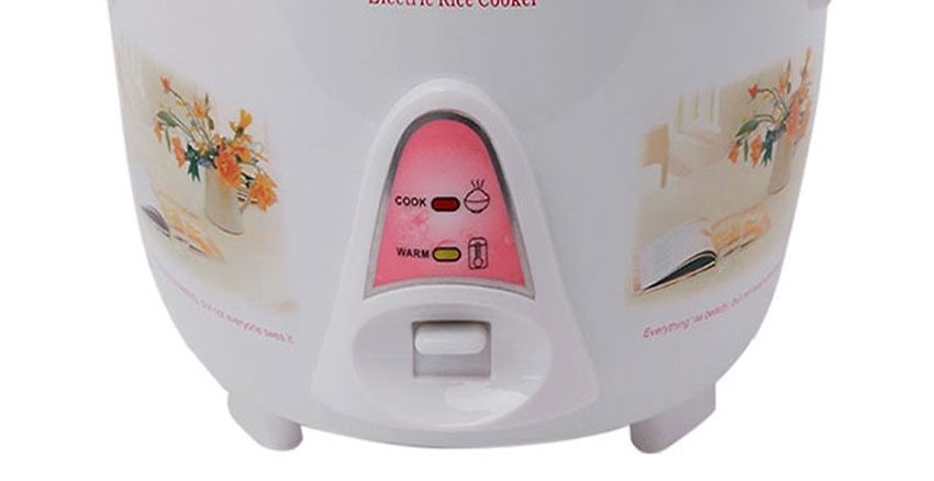 Nồi cơm điện Hayasa HA-1822NR với bảng điều khiển dễ dàng sử dụng