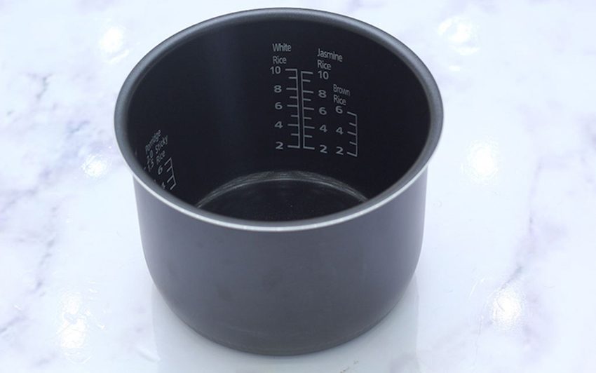 Lòng nồi của nồi cơm điện Kangaroo KG829