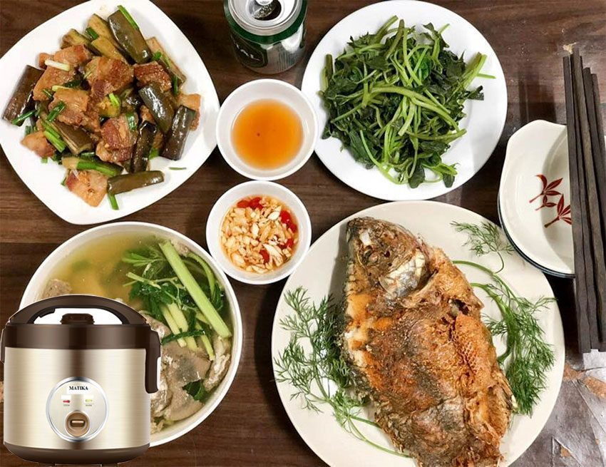Chức năng của nồi cơm điện Matika MTK-RC0911