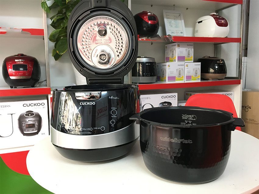 Nồi cơm điện cao tần Cuckoo CRP-HNEB107FB - Hàng chính hãng