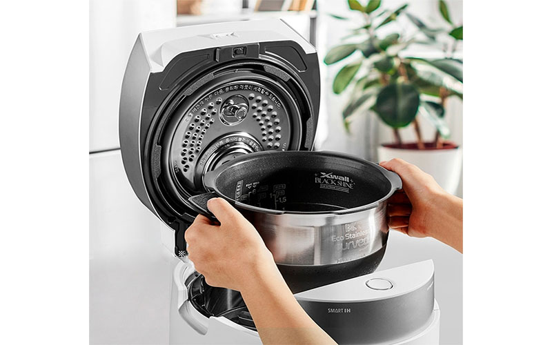Lòng nồi của Nồi cơm điện cao tần Cuckoo CRP-LHTR1010FW
