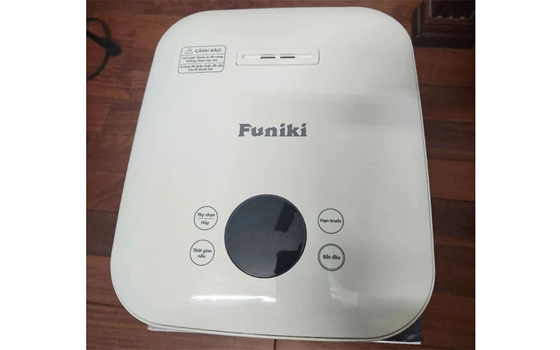 Nồi cơm điện cao tần Funiki HDH6666 - Hàng chính hãng