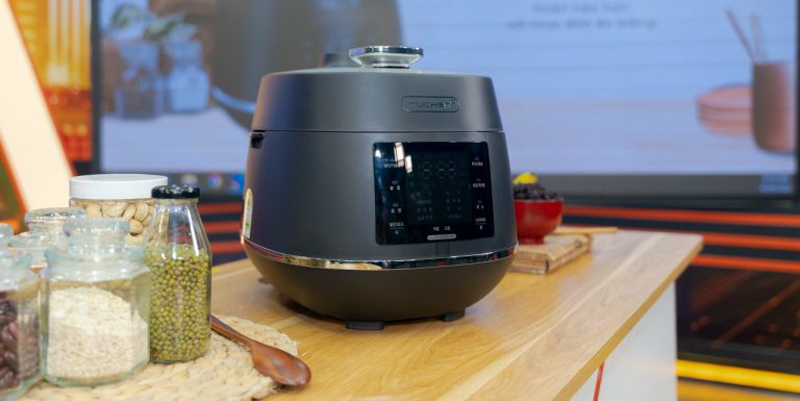 Nồi cơm điện áp suất Cuchen CJS-FE1030SKNC - Hàng chính hãng