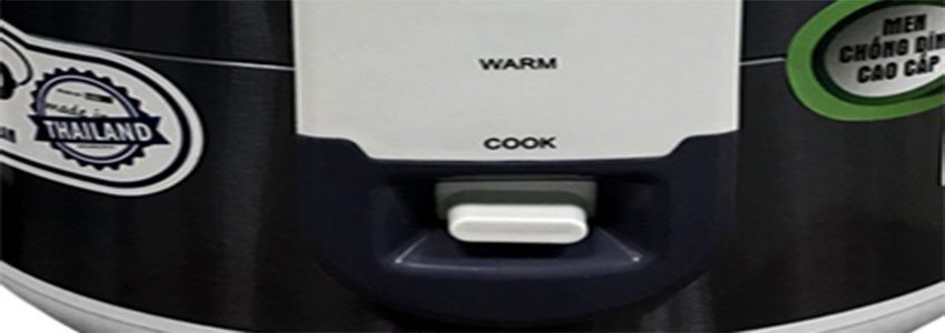 Bảng điều khiển của nồi cơm điện nắp gài Panworld PW-2159 
