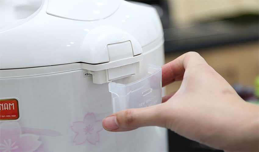 Khay hứng nước thừa của Nồi cơm điện nắp gài Sharp KS-N192ETV-SP