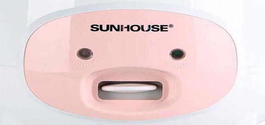 Bảng điều khiển của nồi cơm điện nắp gài Sunhouse SHD8607W