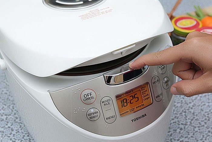 Nồi cơm điện tử