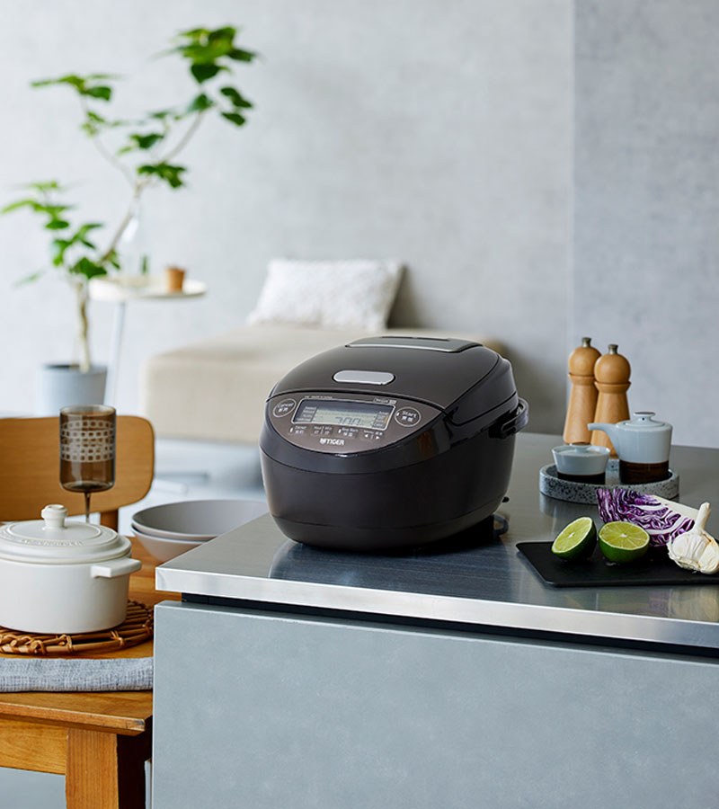 Nồi cơm điện tử cao tần áp suất Tiger JPK-W18W - Hàng chính hãng