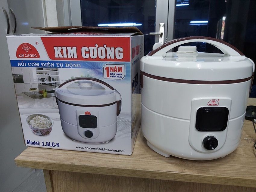 Nồi cơm điện tự động Kim Cương 1.8LG-N - Hàng chính hãng
