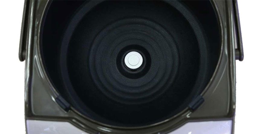 Nồi cơm điện tử niêu Supor 50HC12VN với lòng nồi thiết kế dạng niêu