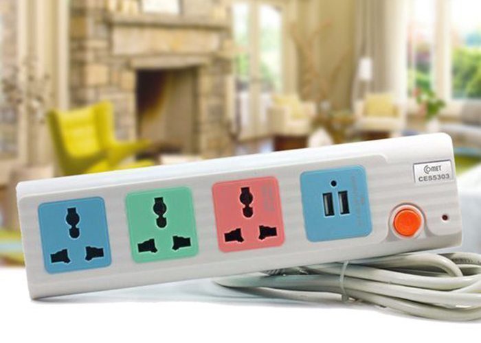 Ổ cắm nối dài Comet CES5303 