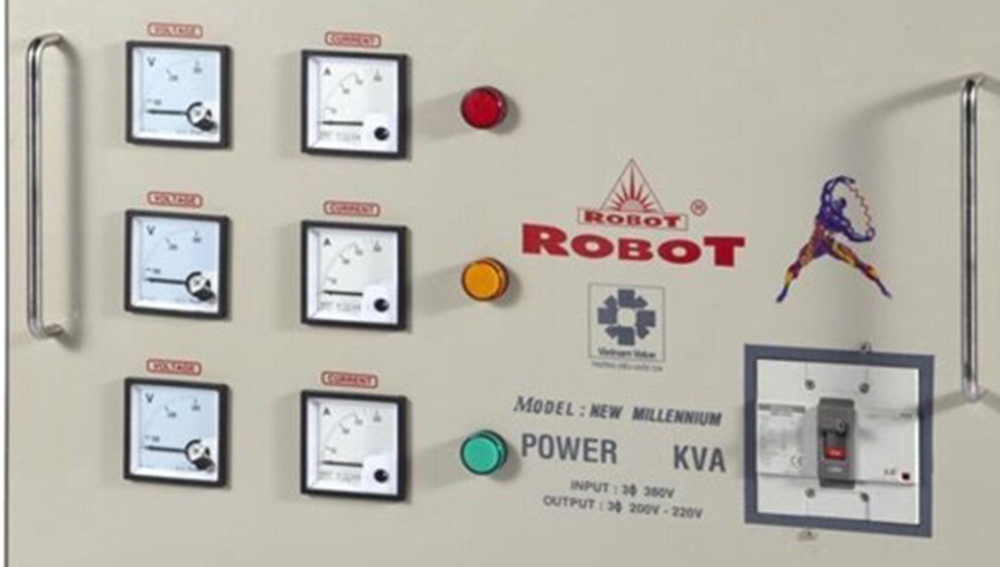 Ổn áp 3 pha Robot Classy UT3P6 2