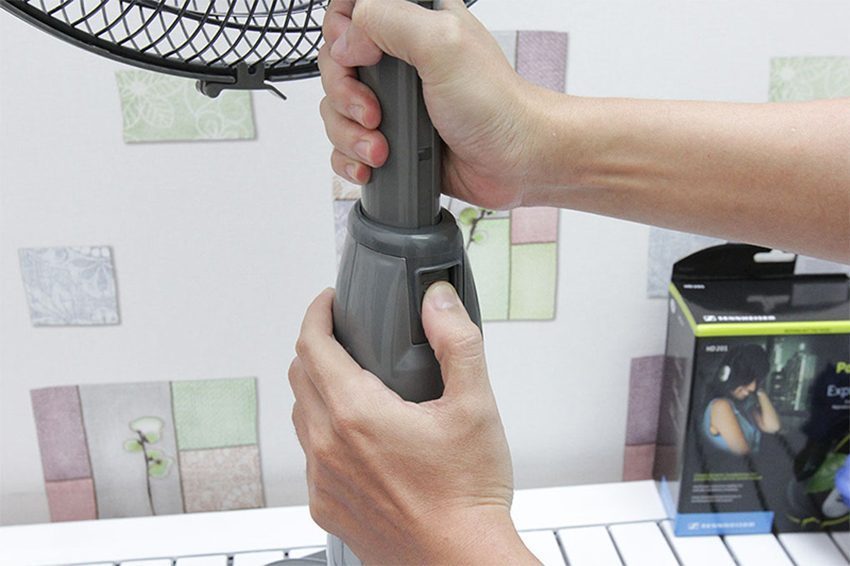 Quạt bàn Mitsubishi R16-GV - Hàng chính hãng