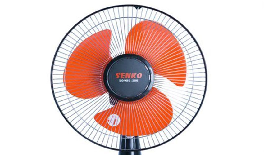 Quạt bàn B3 mạ Crom Senko BX1282 có 3 cánh nhựa