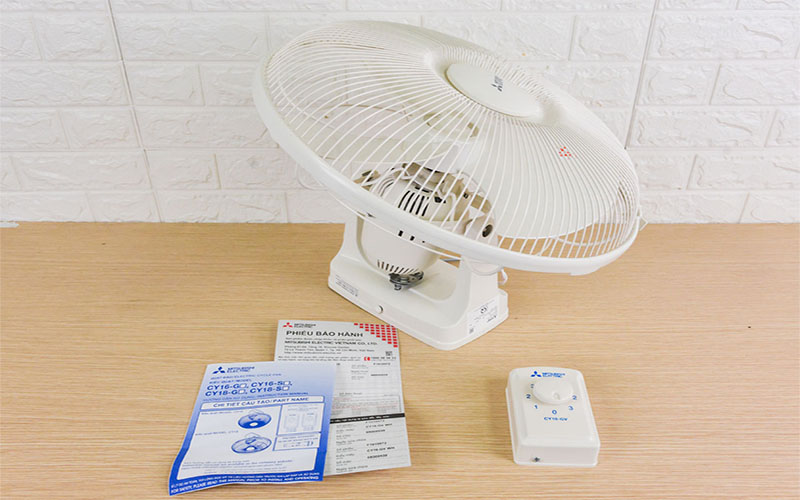 Quạt đảo trần Mitsubishi CY16-GA WH - Hàng chính hãng