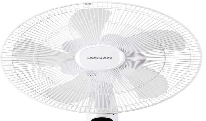 Thiết kế nan quạt đan khít của quạt đứng Lock&Lock ENF126