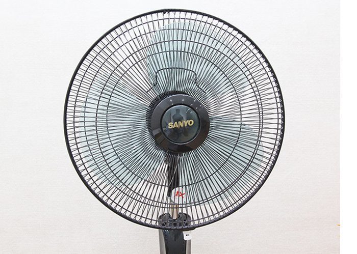 Quạt đứng Sanyo EF-M16ML - Hàng chính hãng