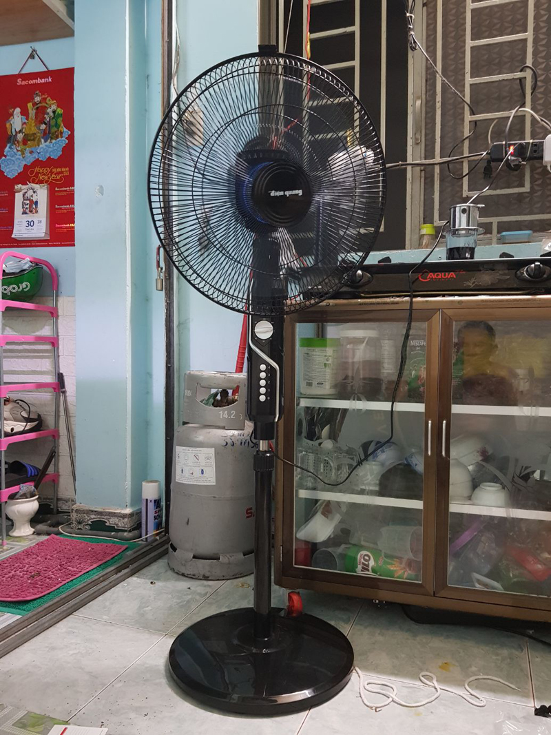 Quạt đứng Điện Quang ĐQ-ESF03B - Hàng chính hãng
