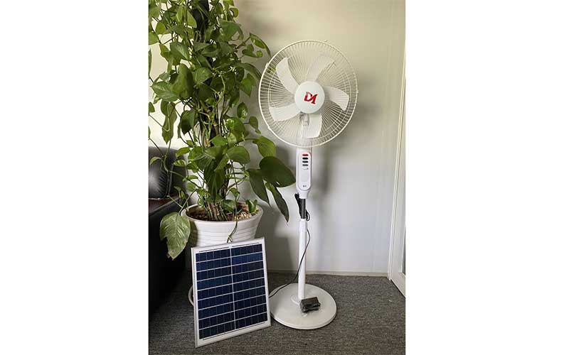 Quạt năng lượng mặt trời Jindian JD198LL - Hàng chính hãng