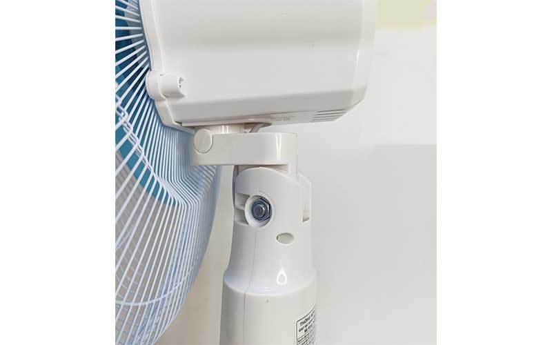 Quạt sạc tích điện năng lượng mặt trời Honjianda HJD-8116NL