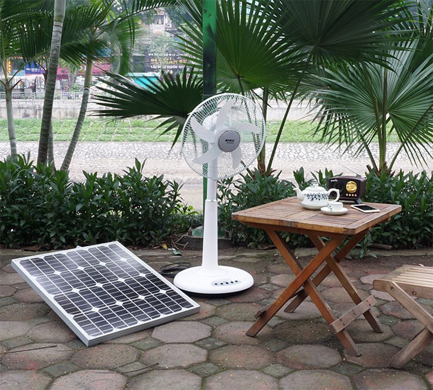 Quạt sạc tích hợp đèn ngủ Suntek KM-F0056 kiêm Pin sạc dự phòng - Hàng chính hãng