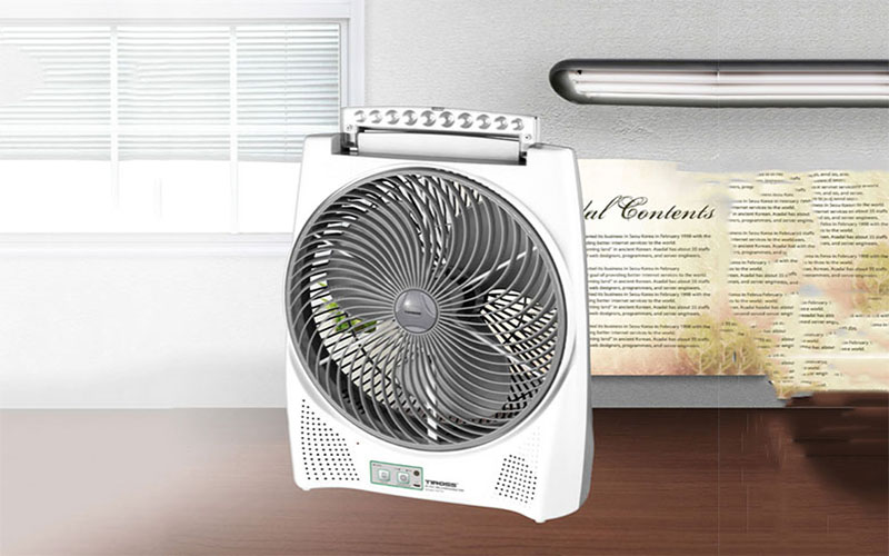 Quạt tích điện Tiross TS9174 - Hàng chính hãng