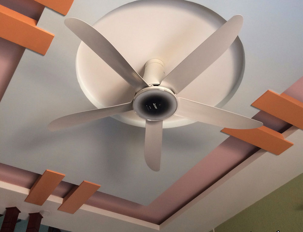 Quạt trần 5 cánh Mitsubishi C56-RA5 - Hàng chính hãng