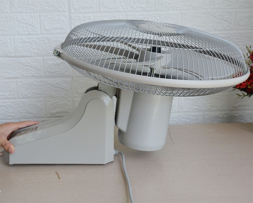 Quạt treo tường Hatari IW18M1 - Hàng chính hãng