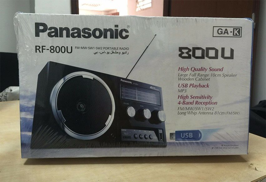 Radio Panasonic RF-800U - Hàng chính hãng