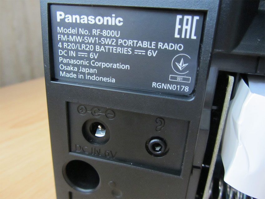 Radio Panasonic RF-800U - Hàng chính hãng