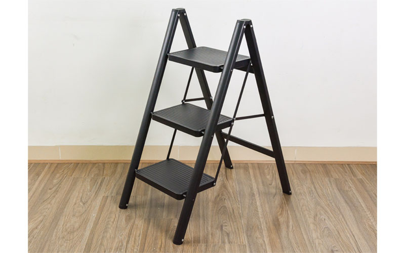 Thang ghế gấp gọn 3 bậc FujiHome SL103B