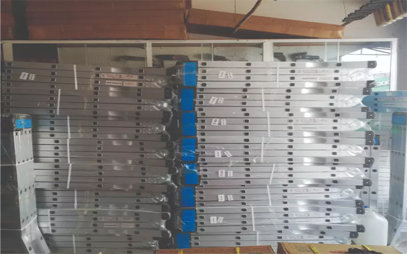 Thang nhôm gấp 4 đoạn Nakata TY-405 - Hàng chính hãng