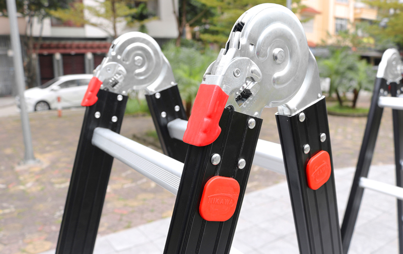 Thang gấp xếp 4 đoạn Nakata NKT04C - Hàng chính hãng