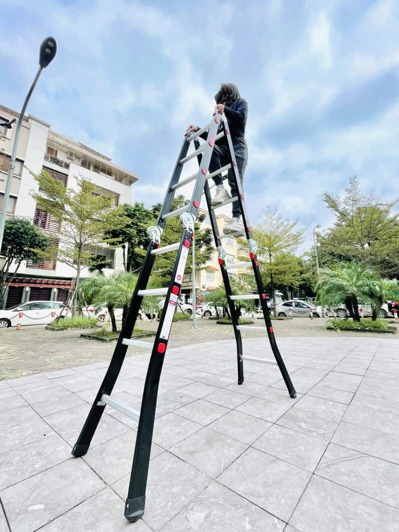 Thang nhôm gấp 4 đoạn Nakata NKT05 - Hàng chính hãng