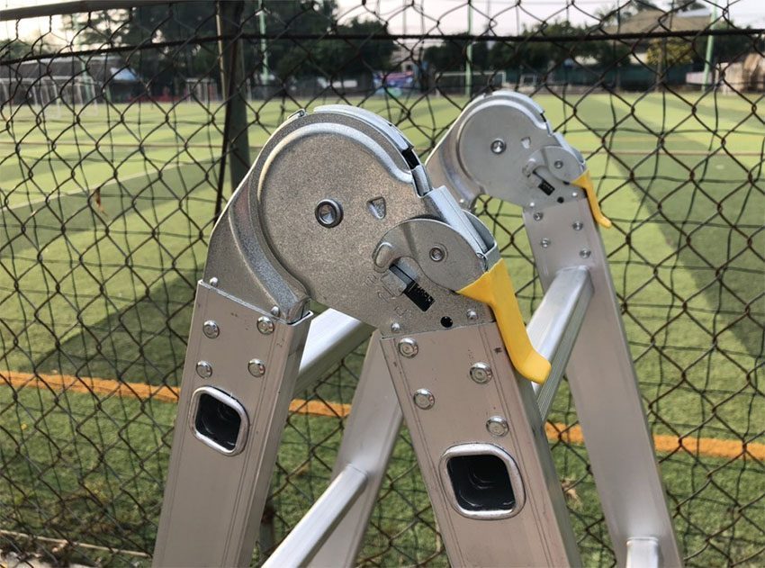 Thang nhôm gấp chữ A Jumbo A404 - Hàng chính hãng