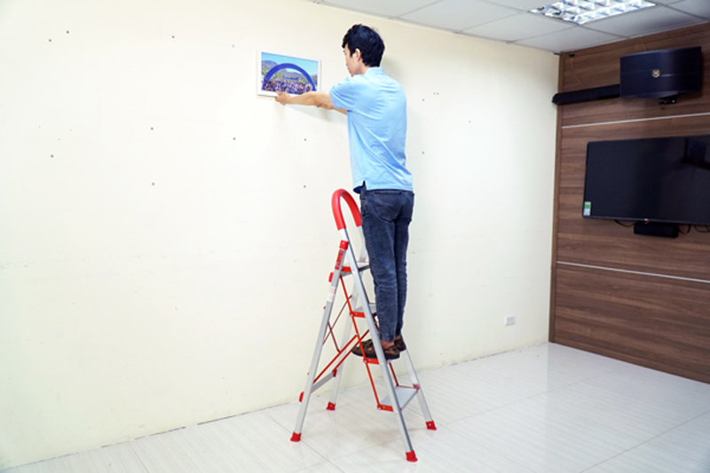 Thang nhôm ghế bản to 4 bậc Fujihome SL-304 - Hàng chính hãng