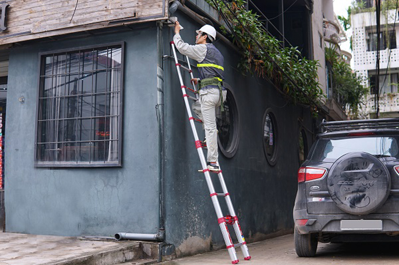 Phù hợp với các công việc như: gắn bảng quảng cáo, điện, xắp xếp hàng hóa, vệ sinh trần nhà, cửa kính... 
