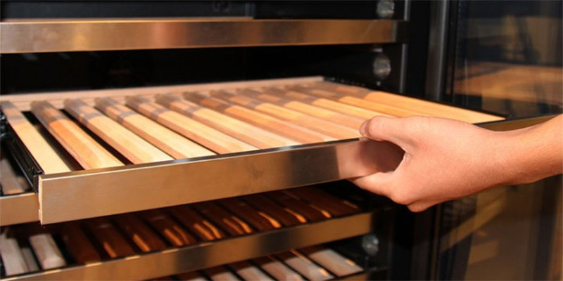 Khay ngăn của Tủ bảo quản rượu vang Malloca MWC-46BG 