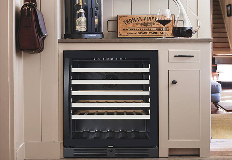 Thiết kế âm tủ của Tủ bảo quản rượu vang Malloca MWC-46BG 