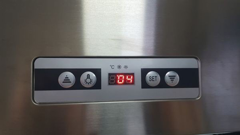 Tủ bảo quản và trưng bày rượu Cobi RT-400L - Hàng chính hãng