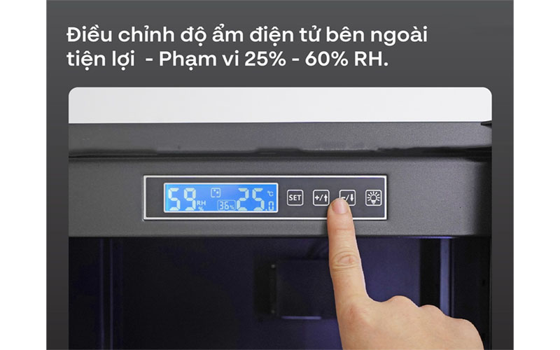 Bảng điều khiển của Tủ chống ẩm Fujihome DC-70E