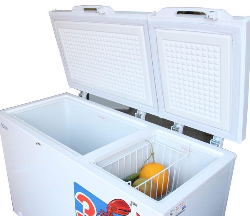 Thiết kế nắp của tủ đông Aqua AQF-R390
