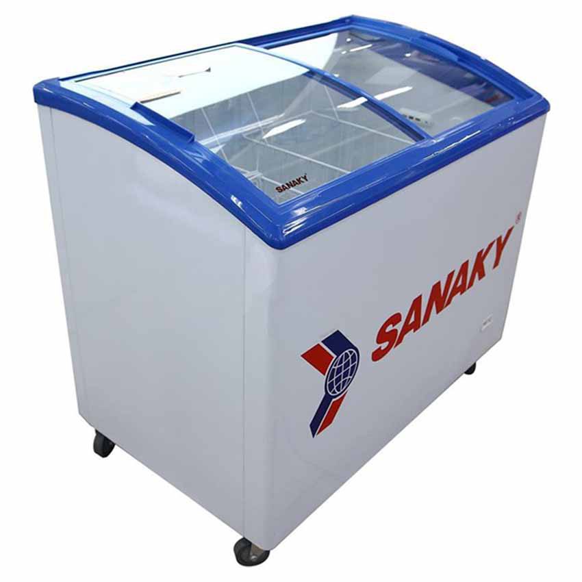 Tủ đông Sanaky VH-402KW có bánh xe chịu lực