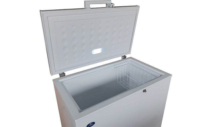 Tủ đông Sanden Intercool SNH-0205 - Hàng chính hãng